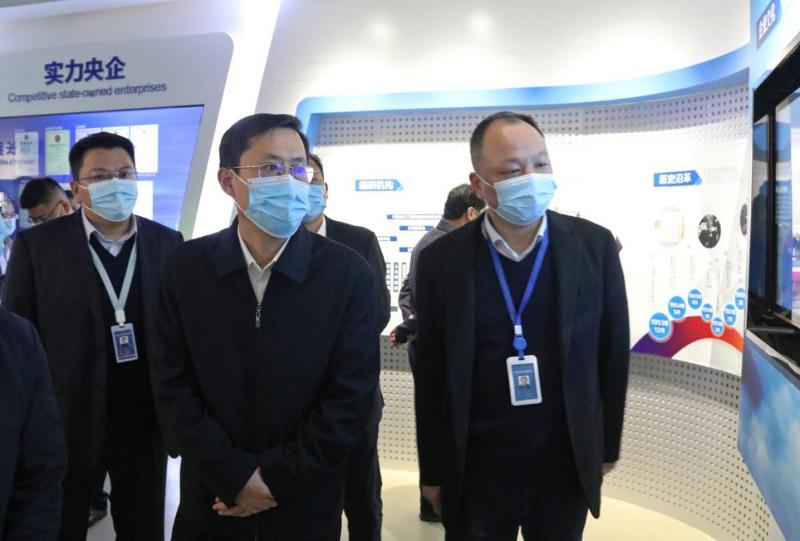 2021年12月，時任岳陽市委書記、市人大常委會主任王一鷗到公司調研指導工作