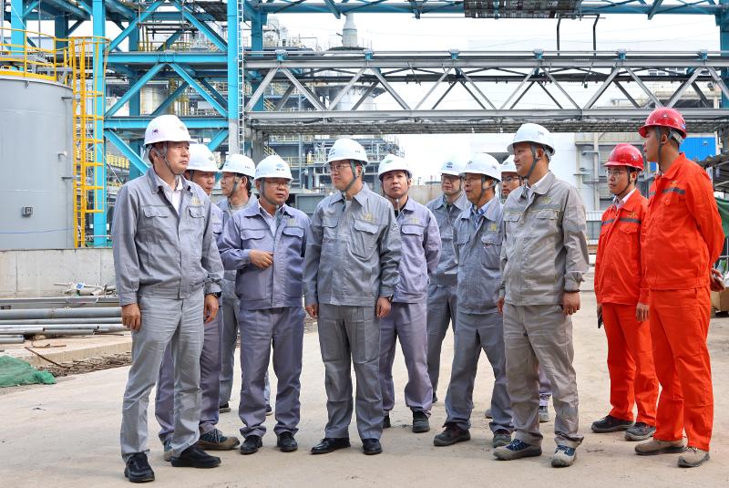 唐文方到公司多家單位調研指導工作