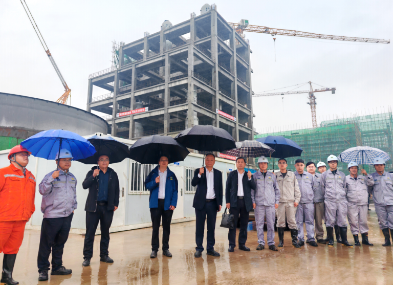 周鴻拜訪海偉石化公司董事長(zhǎng)宋俊青